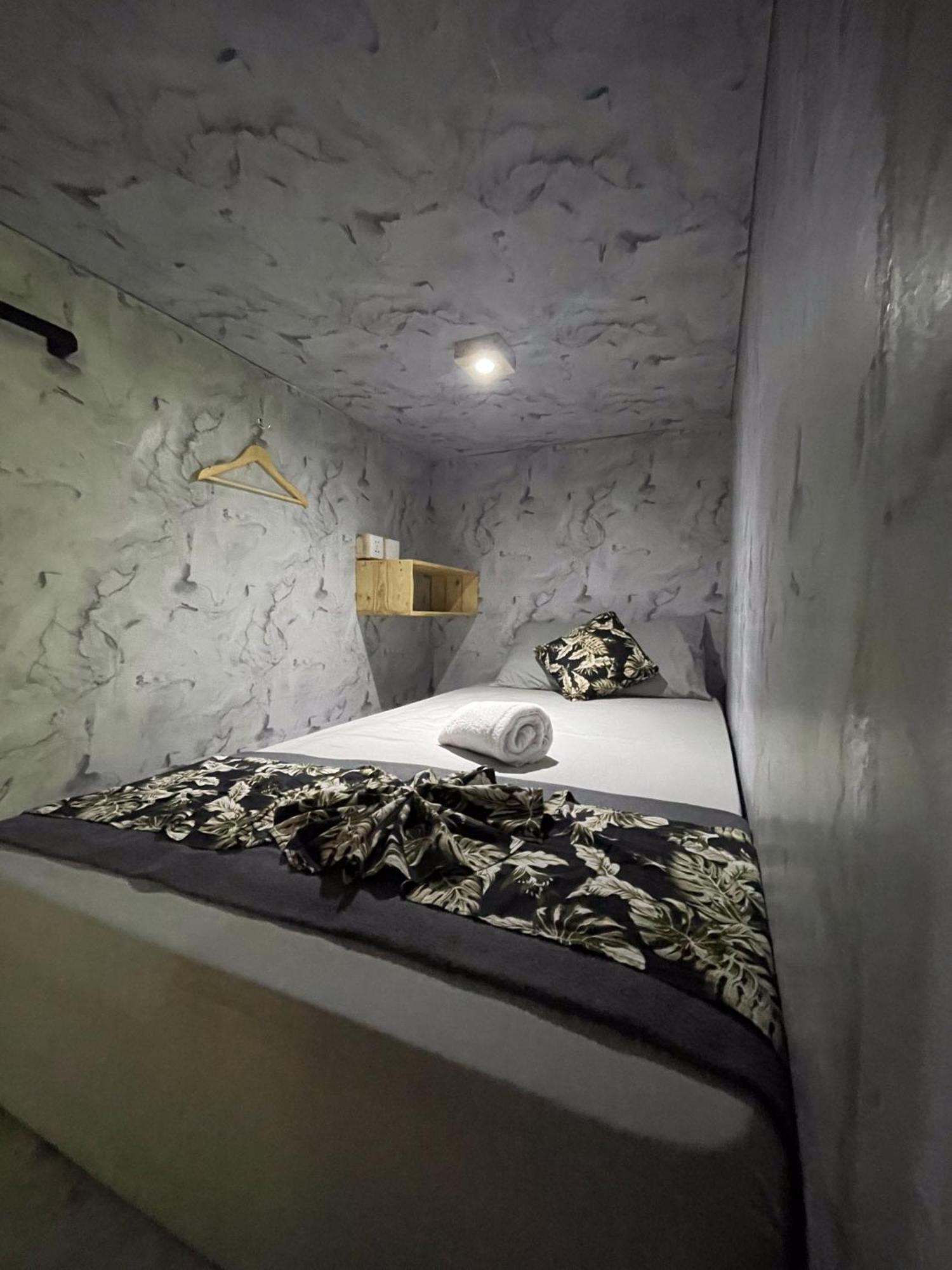 Batununggul Pedidi Penida Hostel מראה חיצוני תמונה