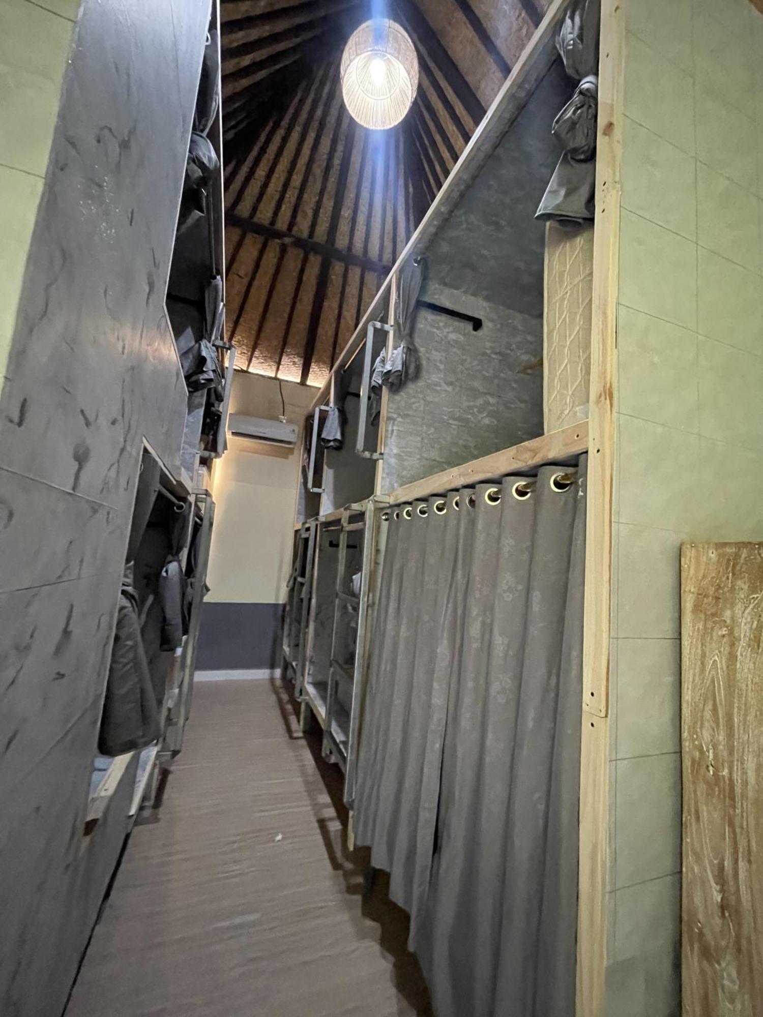 Batununggul Pedidi Penida Hostel מראה חיצוני תמונה