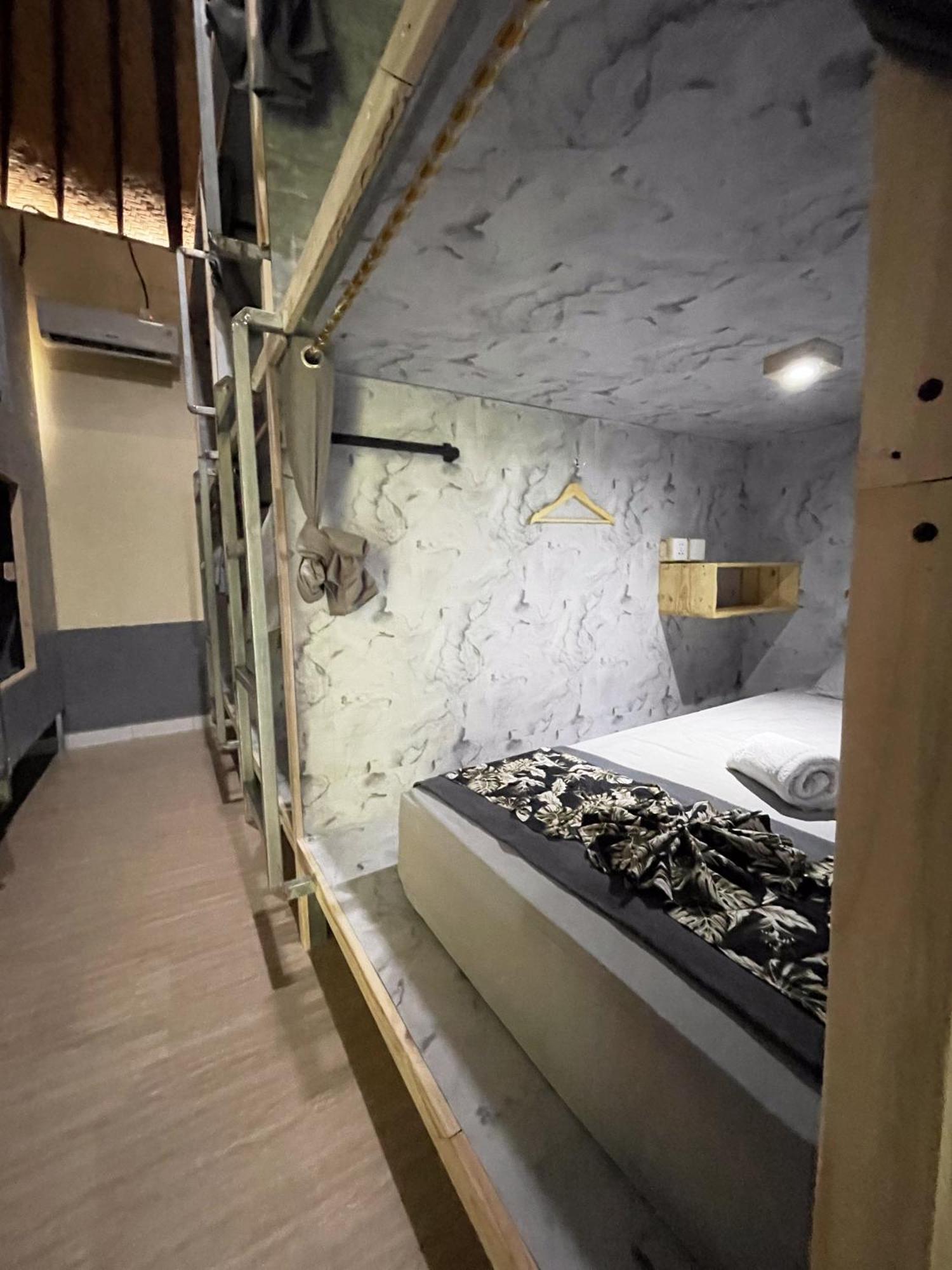 Batununggul Pedidi Penida Hostel מראה חיצוני תמונה
