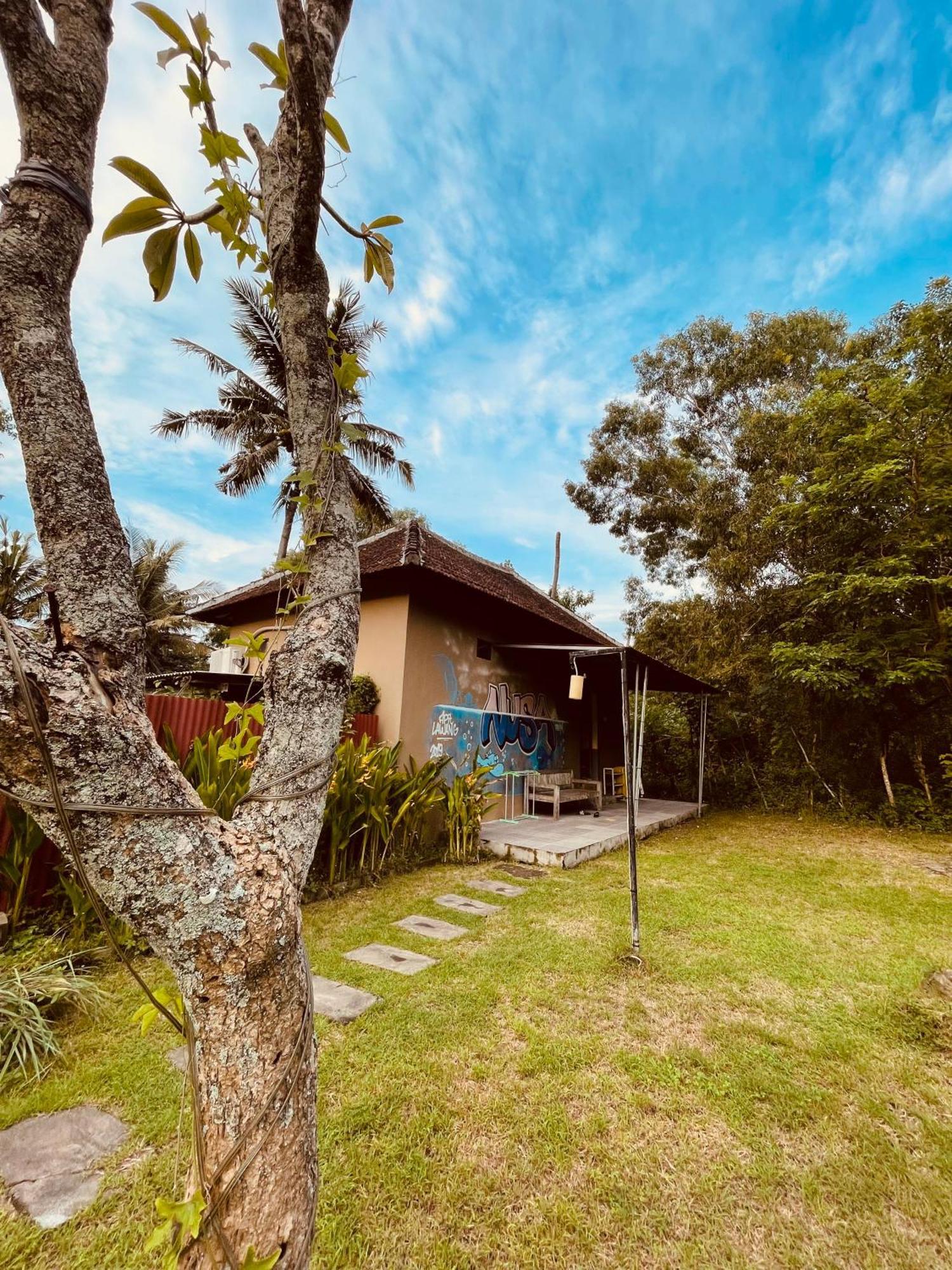 Batununggul Pedidi Penida Hostel מראה חיצוני תמונה